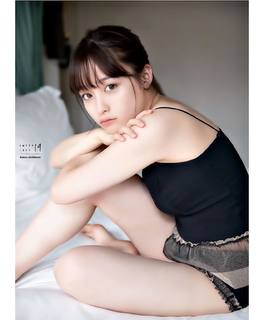 Kanna Hashimoto feet photo thumbnail