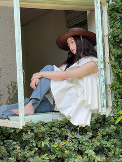 Kanna Hashimoto feet photo thumbnail