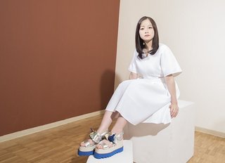 Kanna Hashimoto feet photo thumbnail