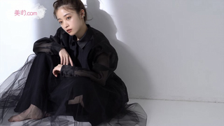 Kanna Hashimoto feet photo thumbnail