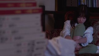 Kanna Hashimoto feet photo thumbnail