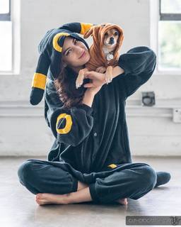 Kara Corvus feet photo thumbnail