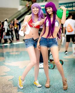 Kara Corvus feet photo thumbnail