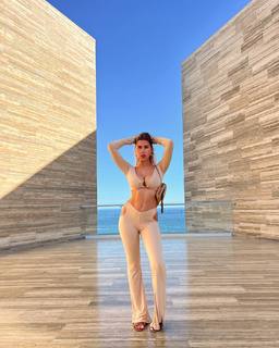 Kara Del Toro feet photo thumbnail
