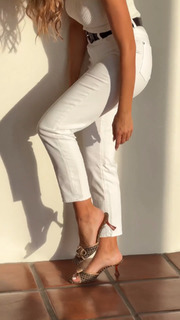 Kara Del Toro feet photo thumbnail