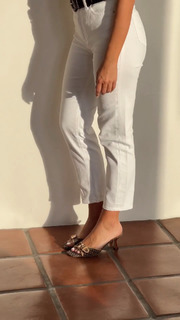 Kara Del Toro feet photo thumbnail