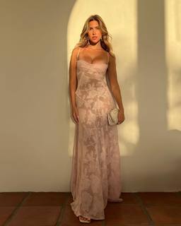 Kara Del Toro feet photo thumbnail