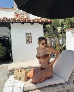 Kara Del Toro feet photo thumbnail