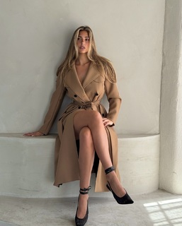 Kara Del Toro feet photo thumbnail