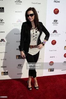 Kara DioGuardi feet photo 1