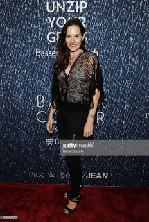Kara DioGuardi feet photo 1