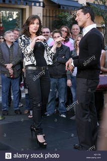 Kara DioGuardi feet photo 19