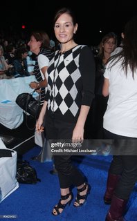 Kara DioGuardi feet photo 9