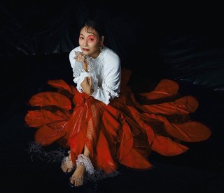 Kara Hui feet photo 3