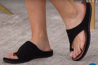 Kara Preston feet photo thumbnail