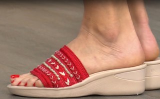 Kara Preston feet photo thumbnail