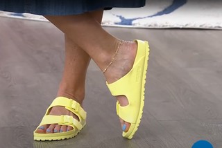 Kara Preston feet photo thumbnail