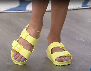Kara Preston feet photo thumbnail