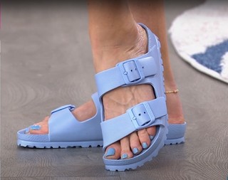 Kara Preston feet photo thumbnail