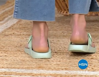 Kara Preston feet photo thumbnail