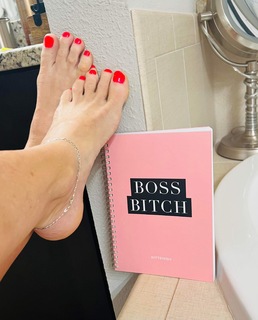 Kara Preston feet photo thumbnail