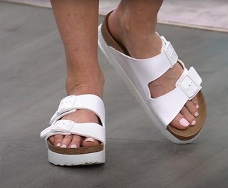 Kara Preston feet photo thumbnail