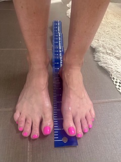 Kara Preston feet photo thumbnail