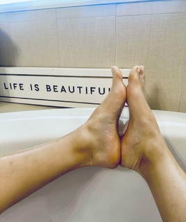 Kara Preston feet photo thumbnail