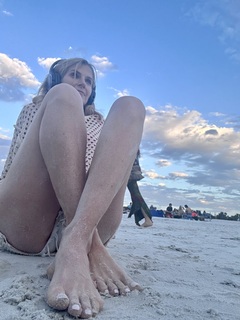 Kara Preston feet photo thumbnail