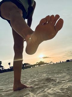 Kara Preston feet photo thumbnail