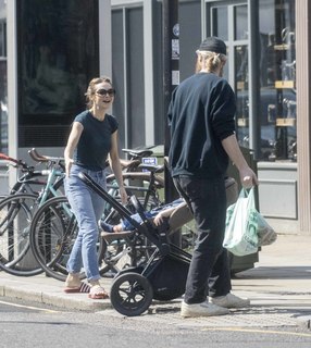 Kara Tointon feet photo thumbnail