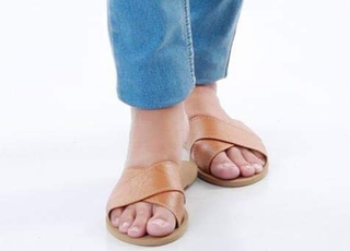 Karandza Fernando feet photo 16