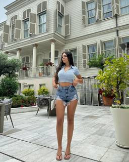 Kardeniz Kilic feet photo 3