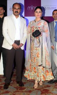 Kareena Kapoor feet photo thumbnail