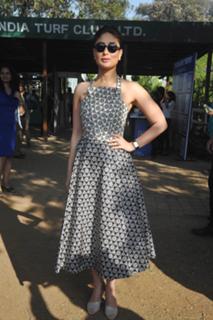 Kareena Kapoor feet photo thumbnail