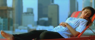 Kareena Kapoor feet photo thumbnail