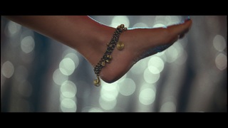 Kareena Kapoor feet photo thumbnail