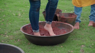 Kareena Kapoor feet photo thumbnail