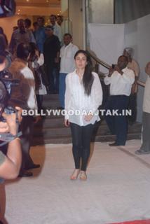 Kareena Kapoor feet photo thumbnail