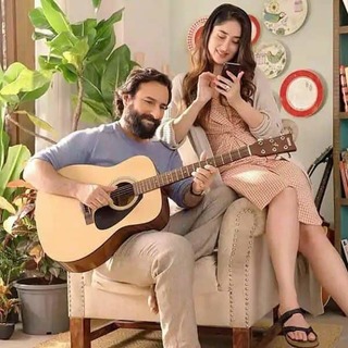 Kareena Kapoor feet photo thumbnail