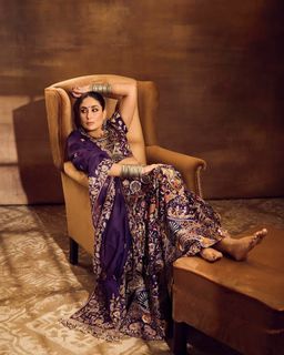 Kareena Kapoor feet photo thumbnail
