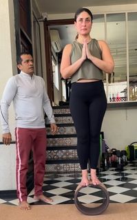 Kareena Kapoor feet photo thumbnail