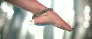 Kareena Kapoor feet photo thumbnail
