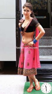 Kareena Kapoor feet photo thumbnail