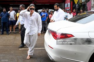 Kareena Kapoor feet photo thumbnail