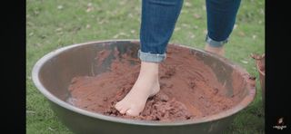 Kareena Kapoor feet photo thumbnail