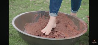 Kareena Kapoor feet photo thumbnail