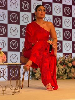 Kareena Kapoor feet photo 9
