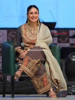 Kareena Kapoor feet photo 15