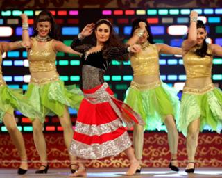 Kareena Kapoor feet photo thumbnail